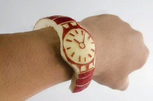 source: http://www.thepoke.co.uk/2014/09/10/first-look-at-the-new-apple-watch/