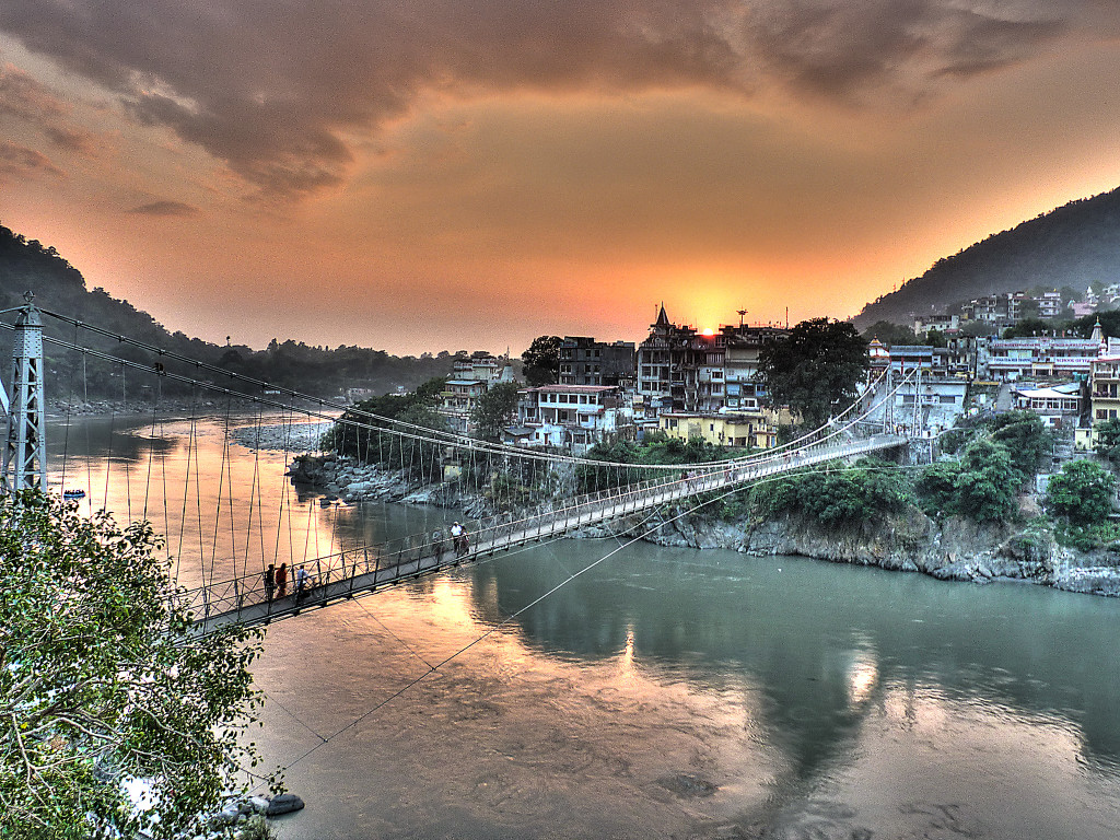 Rishikesh_-_Lakshman_Jhula